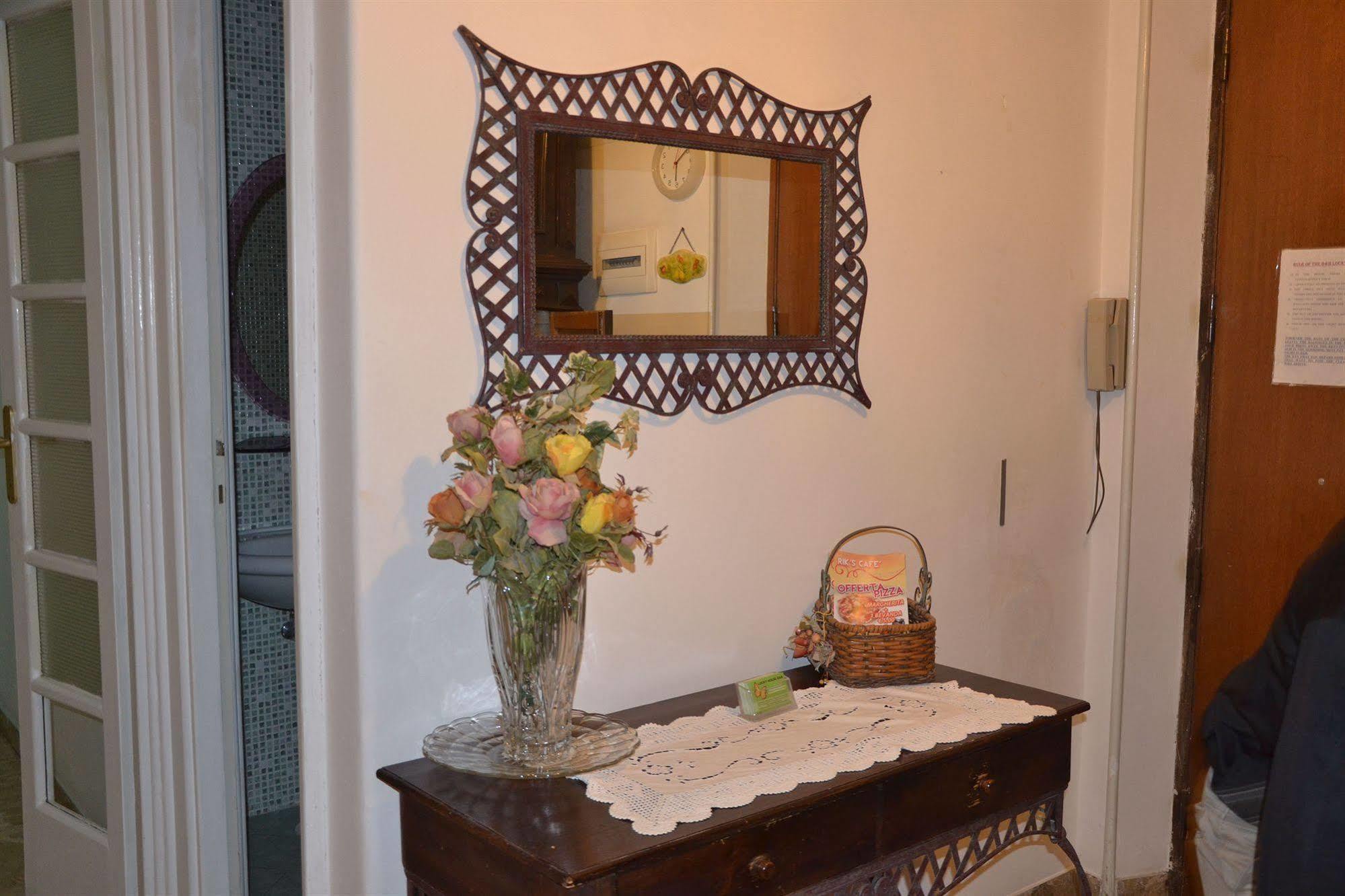 מלון רומא Lucky House מראה חיצוני תמונה